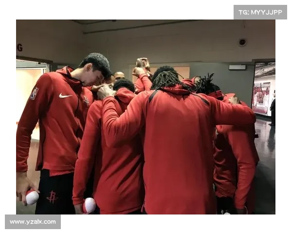 库普梅纳斯带病上场勇气解析：坚持与责任的体育精神之深度剖析